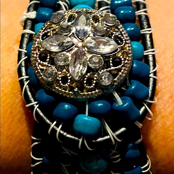 Triple Wrap Spider Cuff Seed Bead Bracelet - Picture 6 of 7